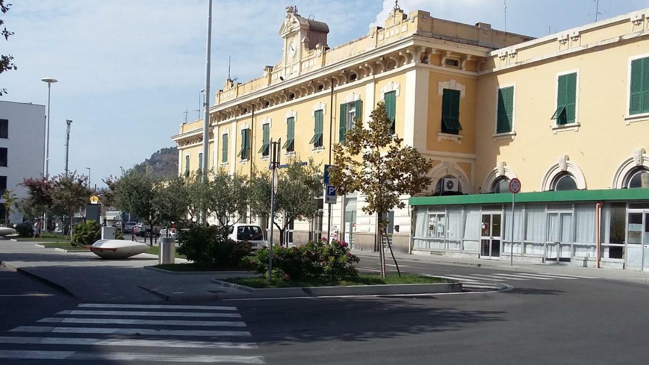 Appartamenti Azzurro Smeraldo Сестри Леванте Екстериор снимка
